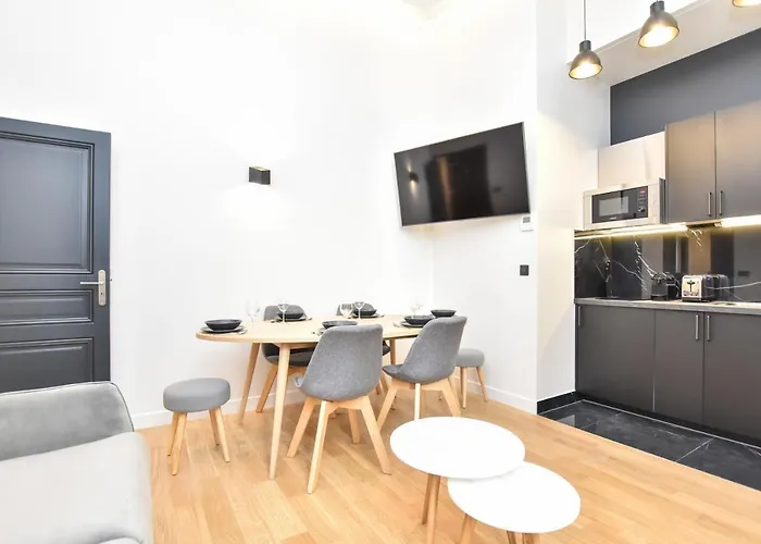 Appartement Cosy - 2br-7p - Arc De Triomphe Parijs